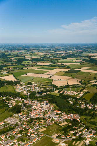 St Etienne du Bois 012