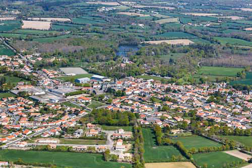 St_Julien_des_Landes_023
