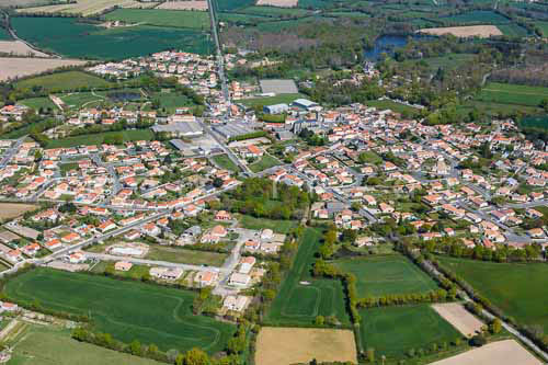 St_Julien_des_Landes_024