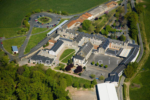 St Laurent sur Sevre 001