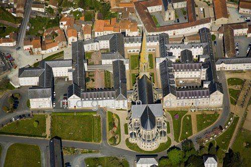 St Laurent sur Sevre 025
