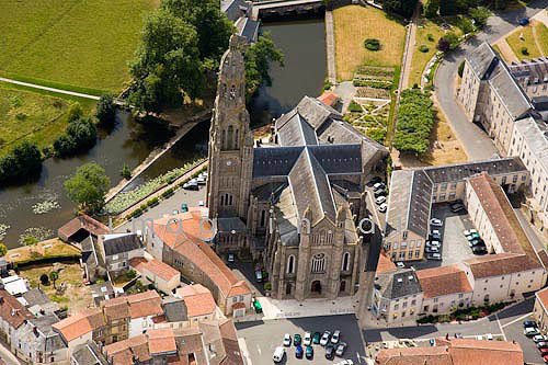St Laurent sur Sevre 051